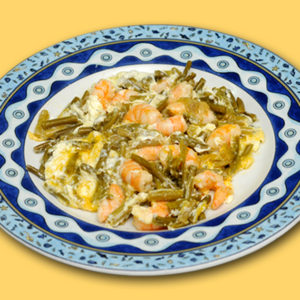 Revuelto de ajetes con gambas