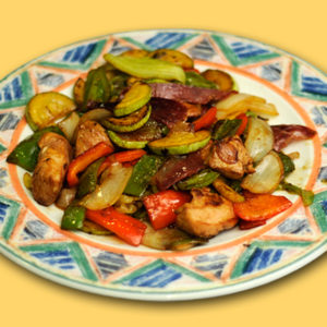 Wok sevillano de verduras con pollo